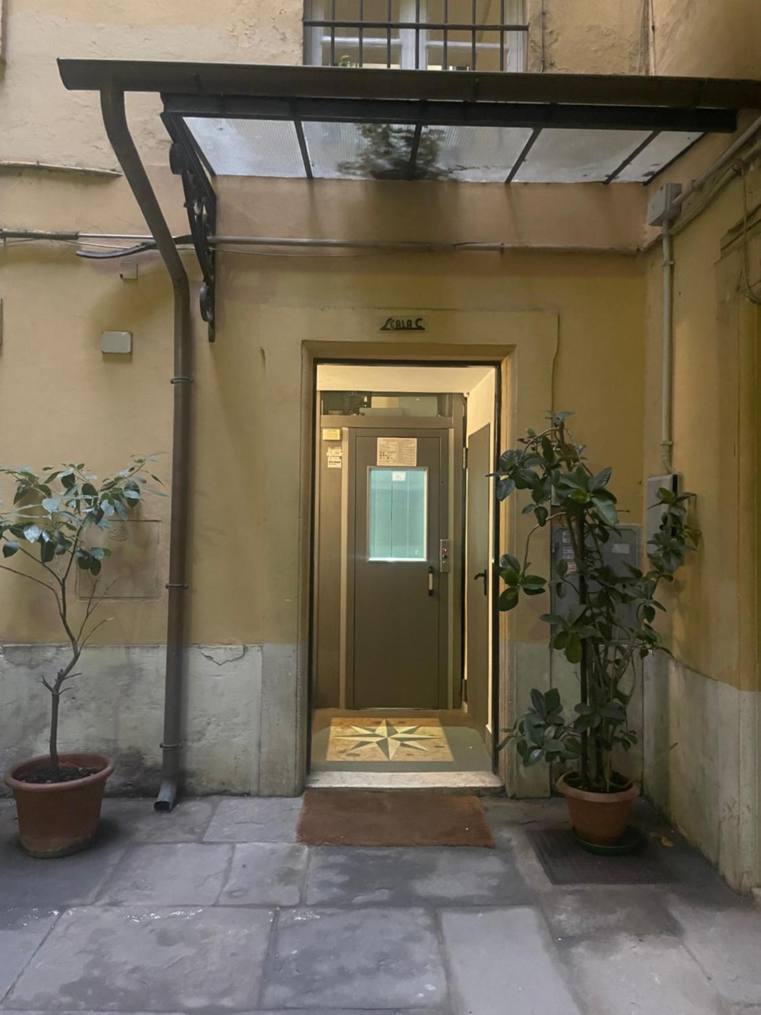 Bed & Breakfast Rch Roman Central House Экстерьер фото